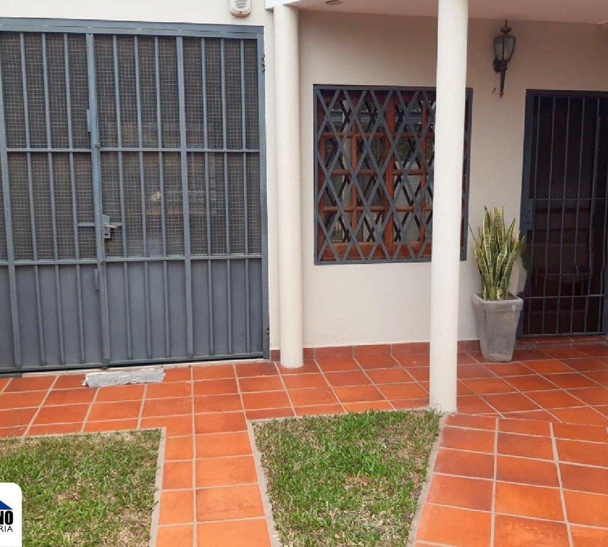 Casa en Av Moreno 2755 5