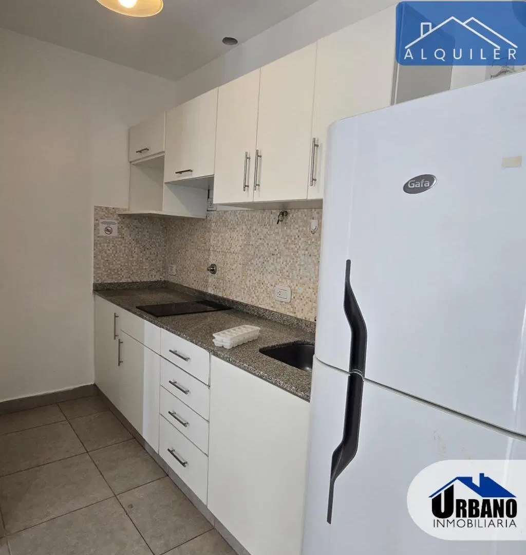 DEPARTAMENTO AMUEBLADO - 4to PISO CÓRDOBA 778 2
