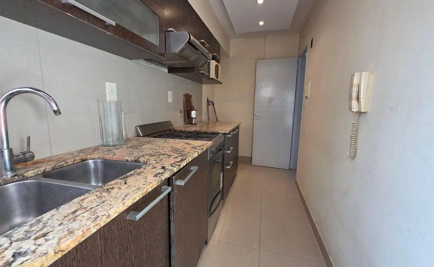 Departamento de 2 ambientes en venta en Quilmes 2