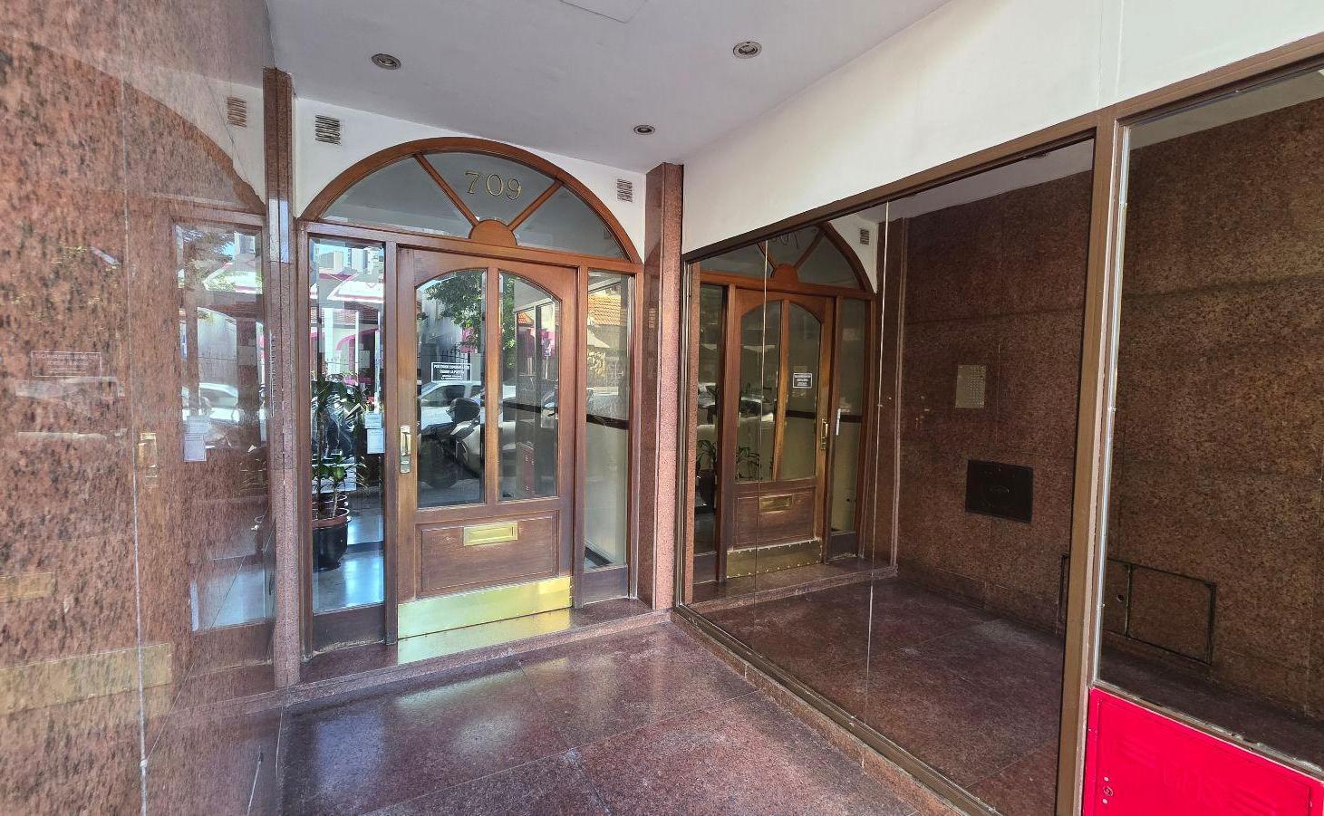 Departamento de 2 ambientes en venta en Quilmes