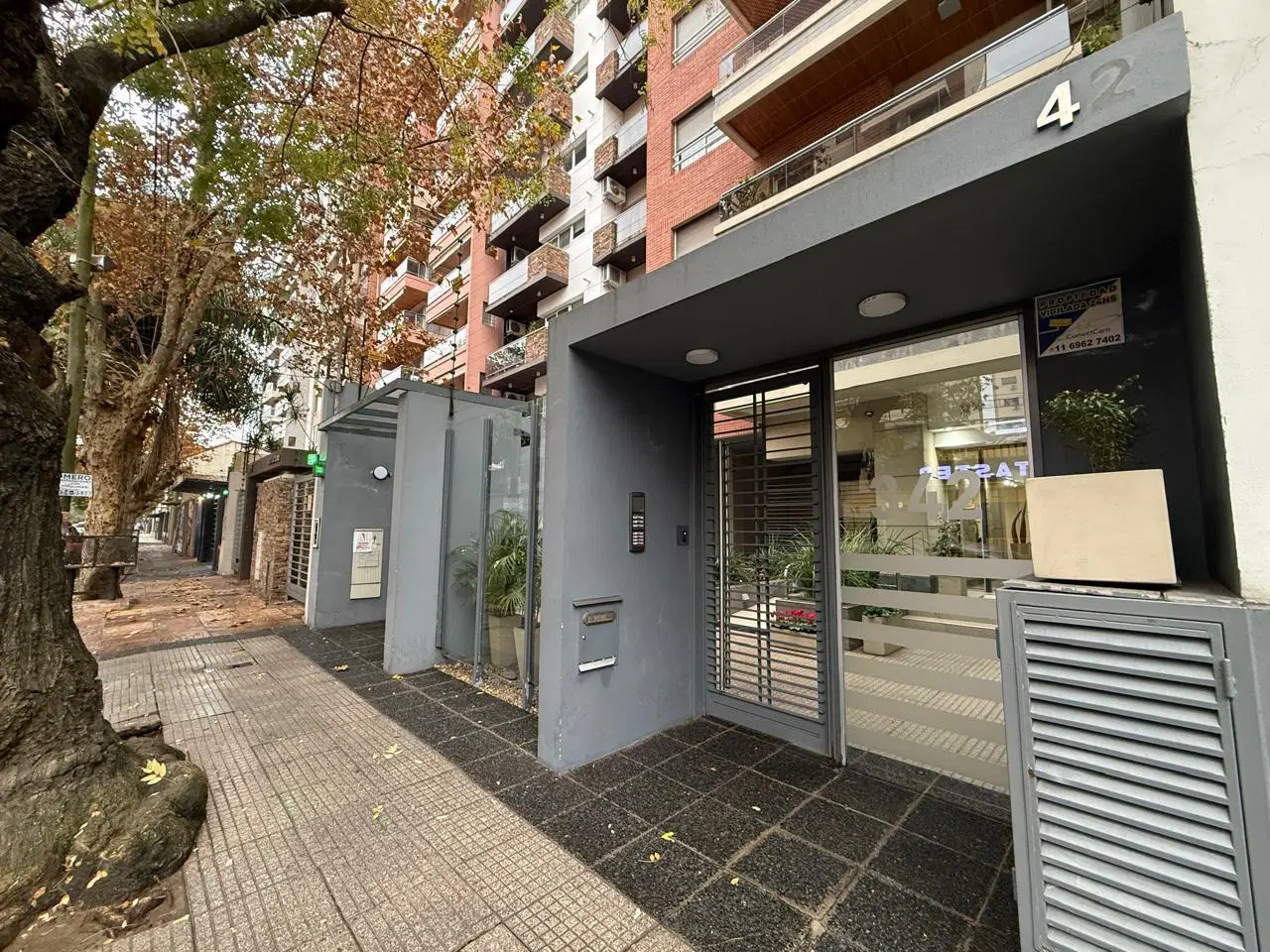 Alquiler departamento con cochera en Quilmes 1