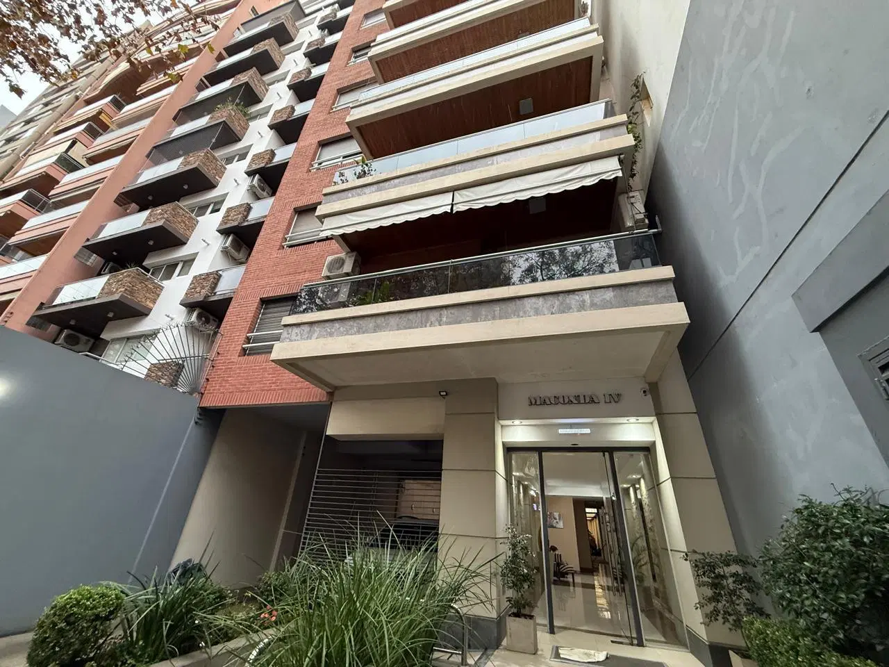 Alquiler departamento con cochera en Quilmes 3