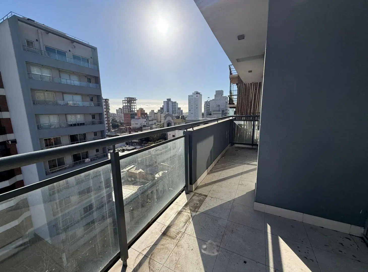 Alquiler departamento de 2 ambientes con cochera 2