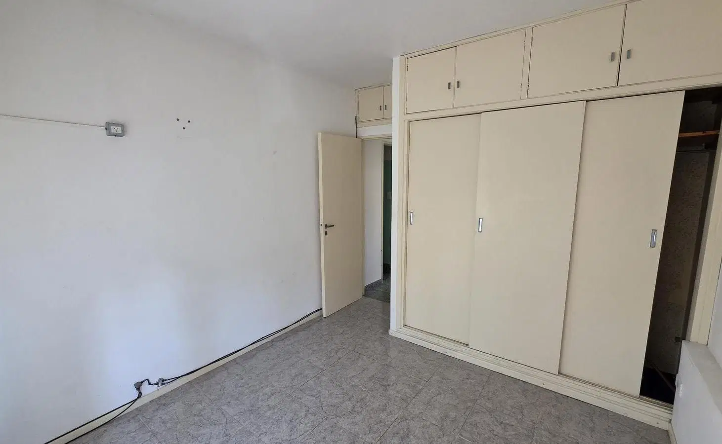 Alquiler Departamento 2 ambientes con patio 2