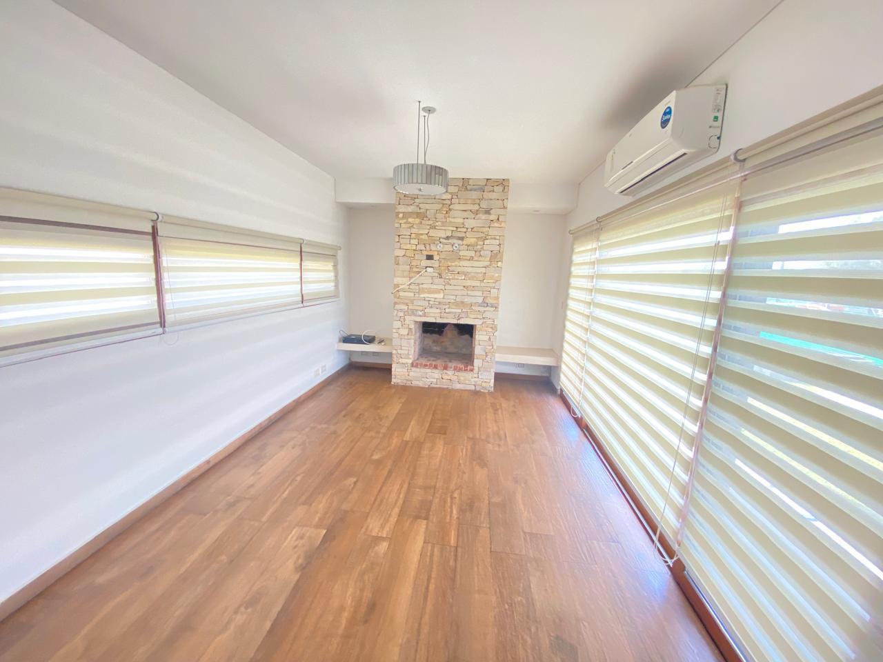 Foto de Casa en alquiler de 4 dormitorios y piscina, imagen 1