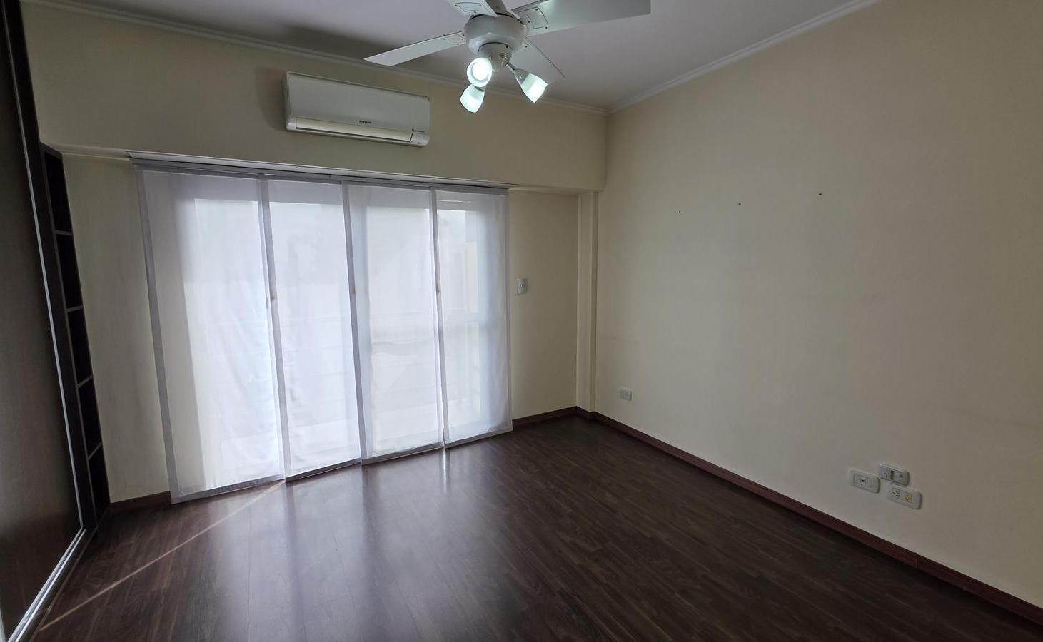Foto de Alquiler departamento 2 ambientes con cochera Quilmes Centro, imagen 5