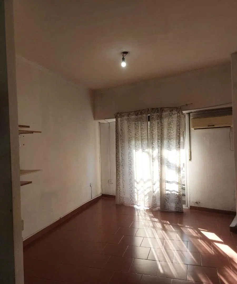 DEPARTAMENTO EN PRIMER PISO POR ESCALERA 5