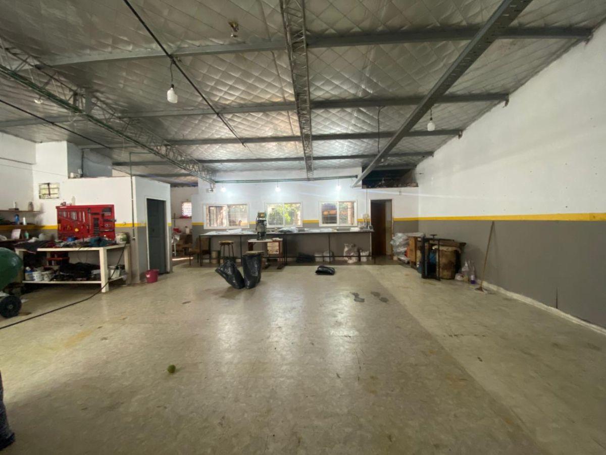 Foto de PROPIEDAD EN LOCACION CON FINES COMERCIALES/PROFESIONALES, imagen 3