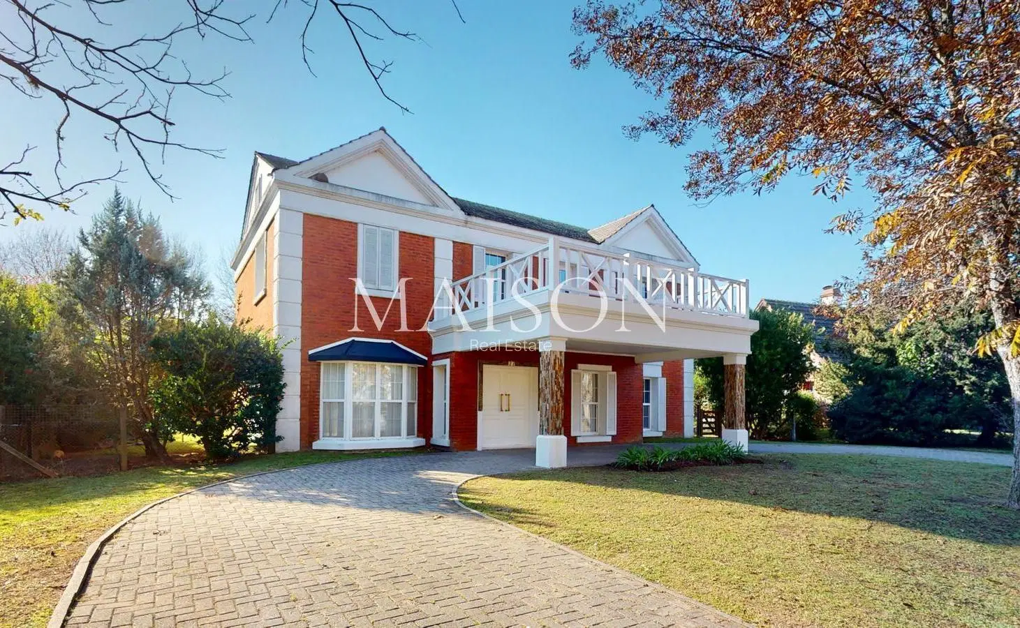 Casa en venta 4 dormitorios y excelente lote, en Abril Club De Campo, Hudson. 3