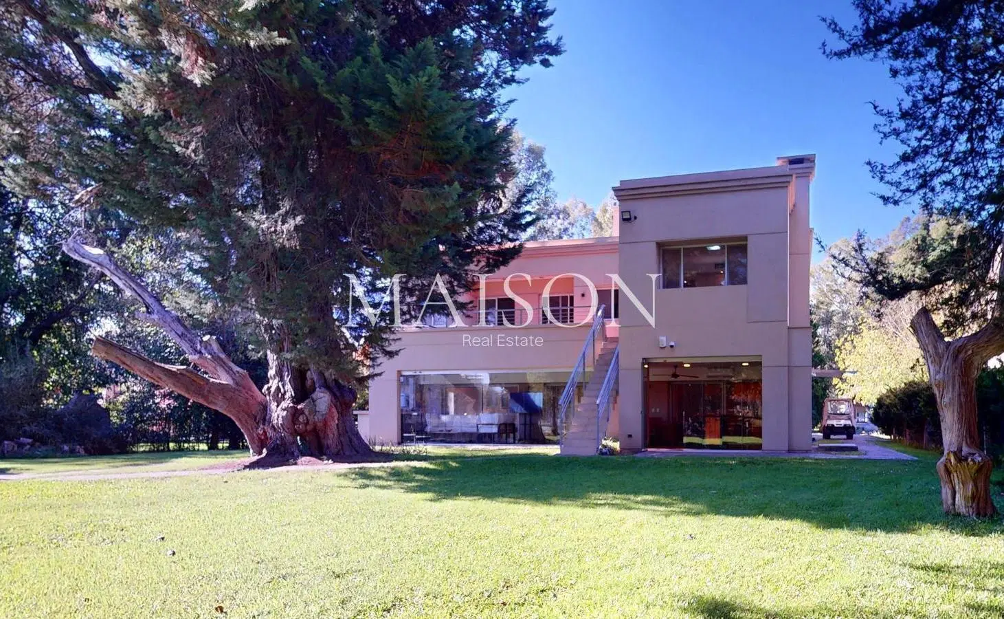 Casa en Abril Club De Campo 3