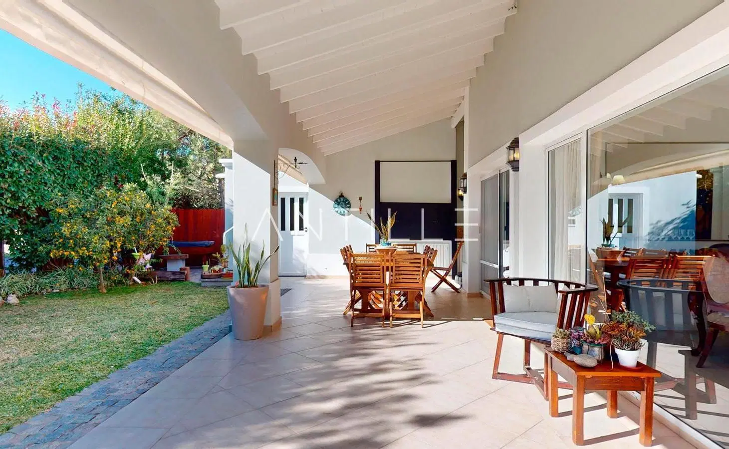 CASA EN VENTA | ABRIL CLUB DE CAMPO 3