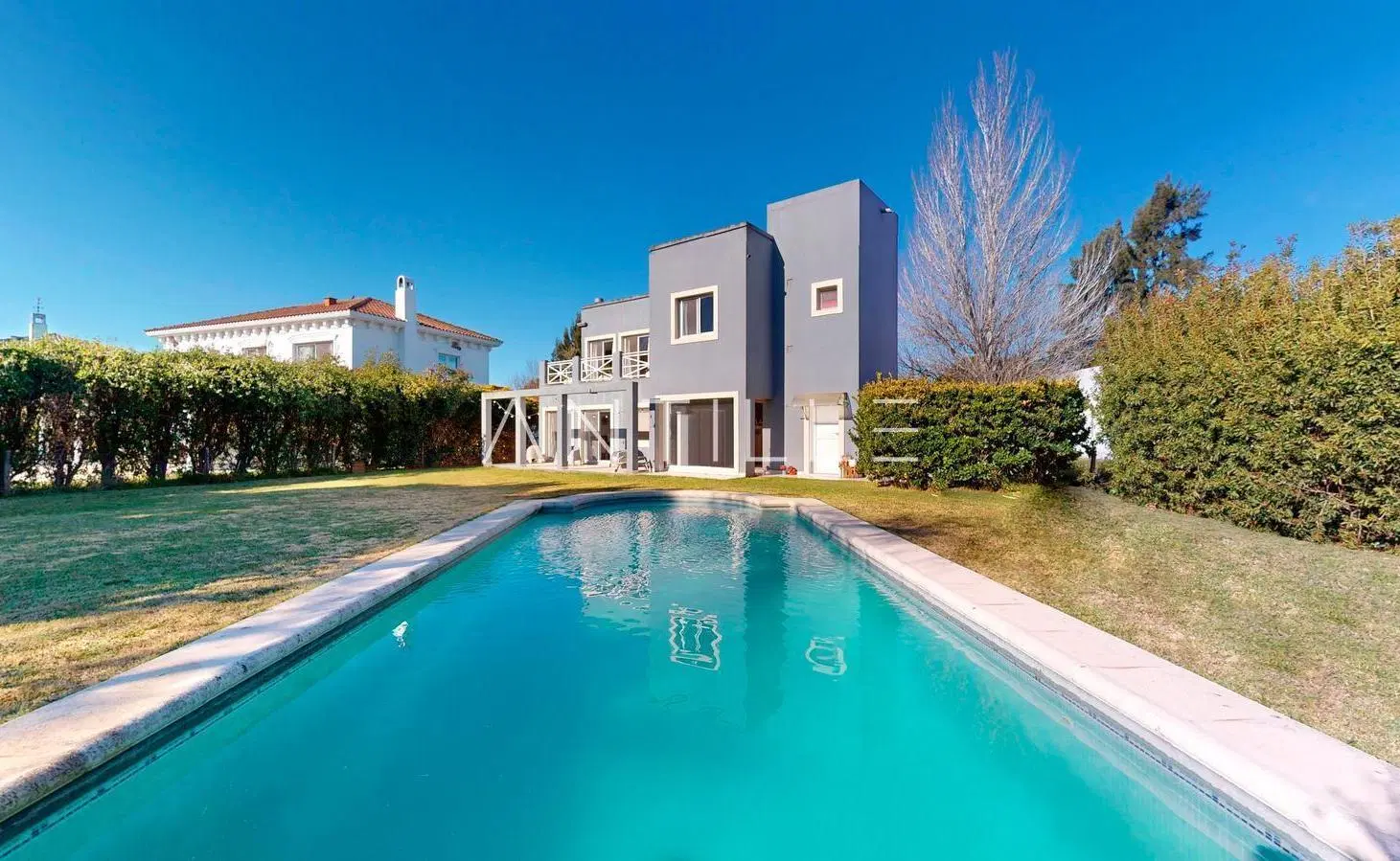 CASA EN VENTA | ABRIL CLUB DE CAMPO 2