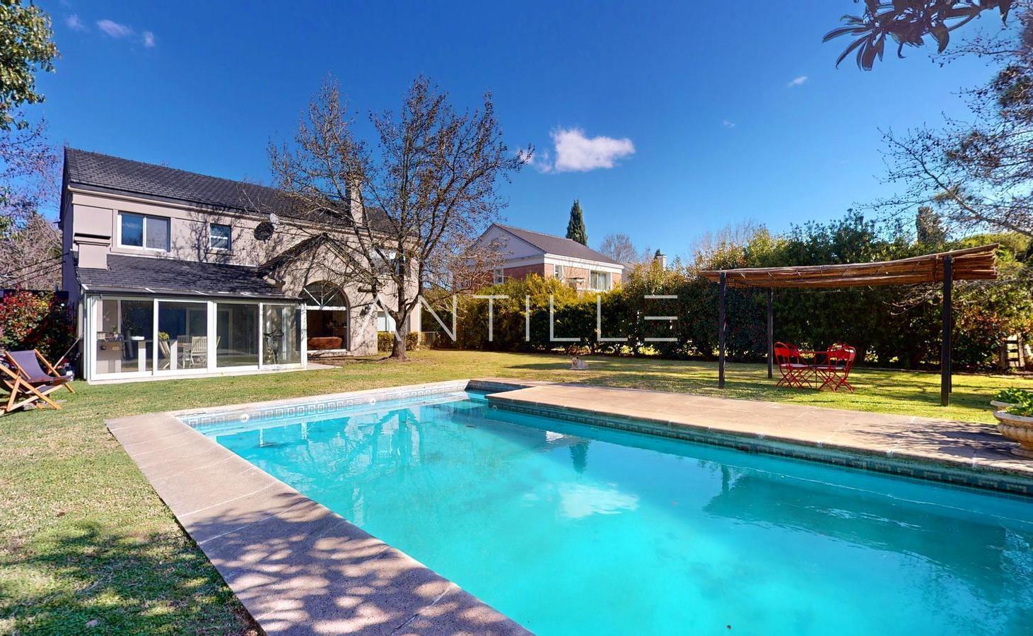 Foto de CASA EN VENTA | ABRIL CLUB DE CAMPO, imagen 2