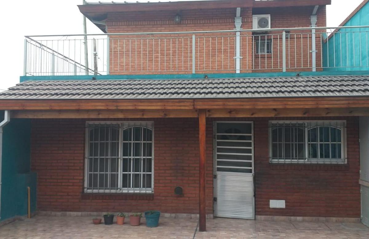 Chalet 4 Amb. Impecable Estado 3