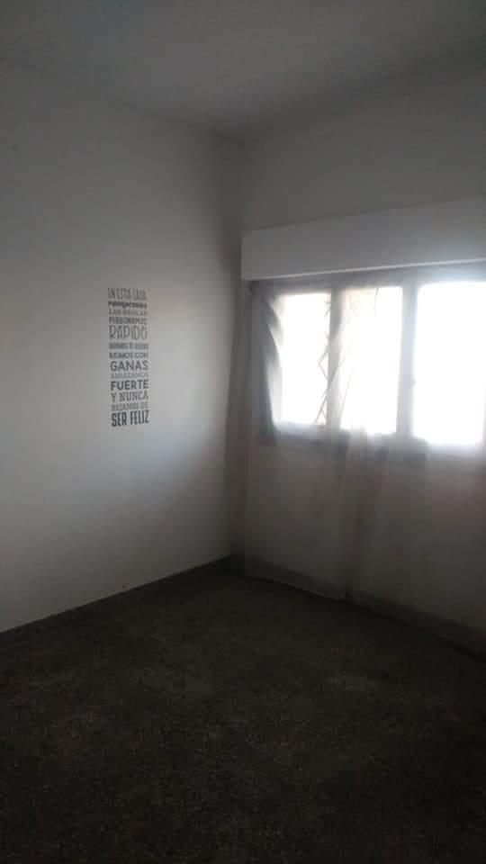Casa Ideal 2 Familias. Nuevo Precio! 4