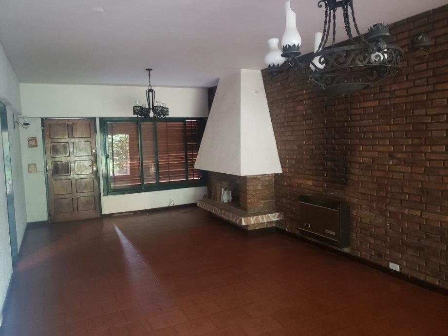 Chalet 6 Amb. en Inmejorable Zona Comercial 3