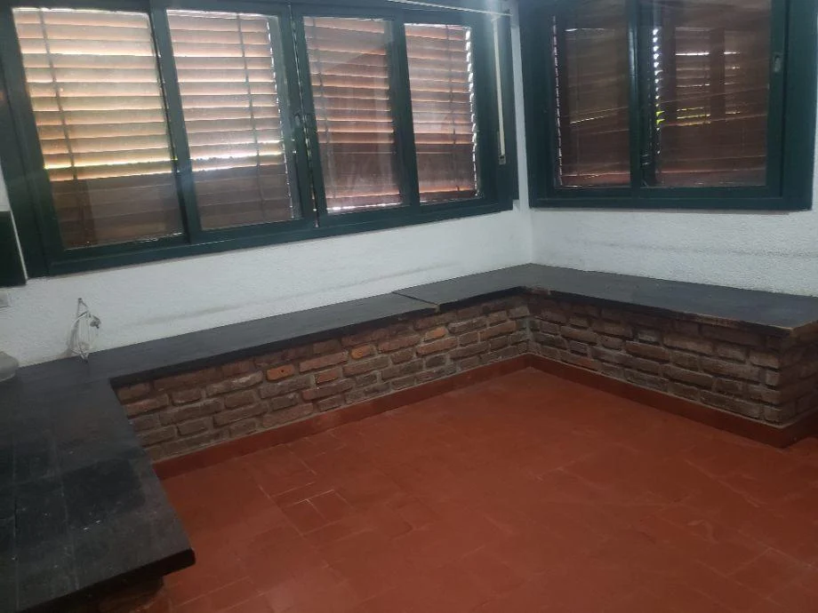 Chalet 6 Amb. en Inmejorable Zona Comercial 4