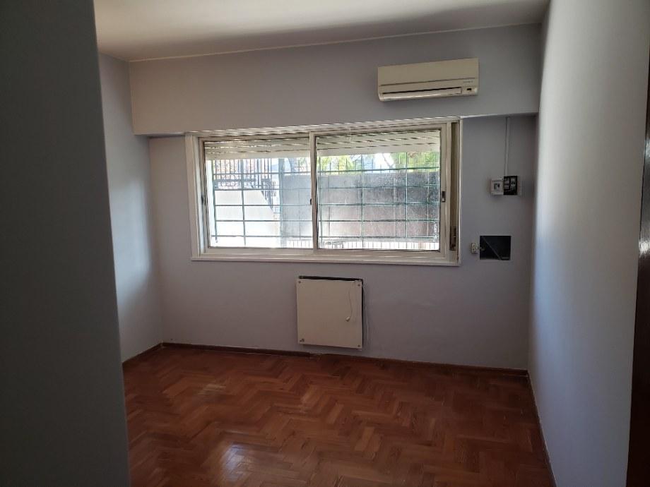 Inmueble Ideal 2 Familias Mas un Galpon 3