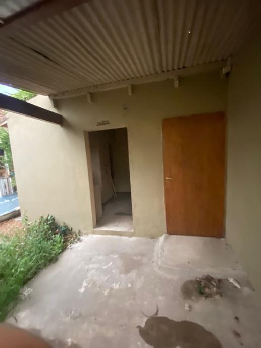 Venta de Casa a Remodelar en Excelente Ubicación 2