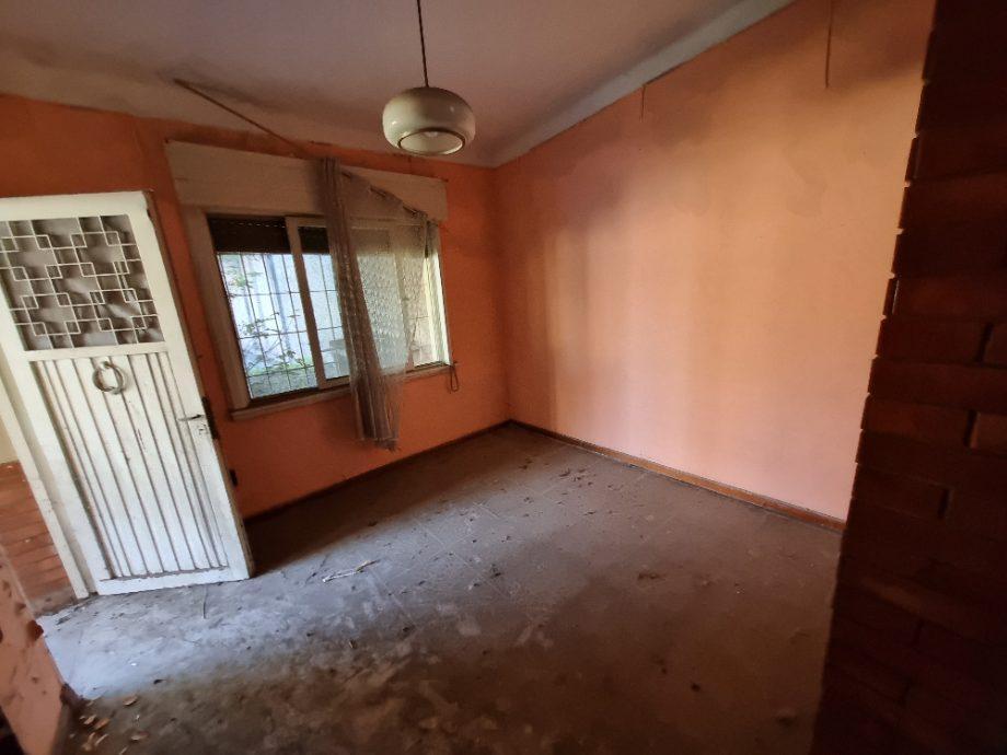 Lote con Casa en Zona Industrial 1 2