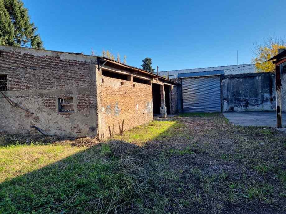 Lote con Casa en Zona Industrial 1 3