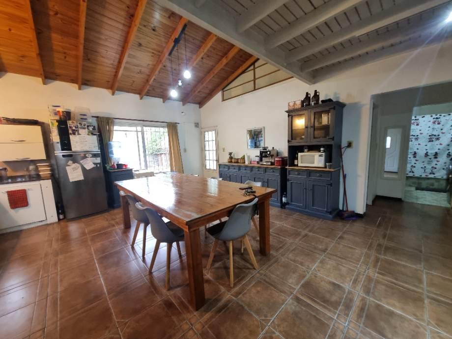 Amplio Chalet 5 Ambientes 2