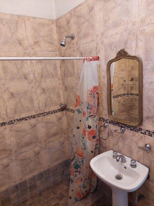 Foto de CASA 4 AMBIENTES REMODELADA A NUEVO, imagen 5