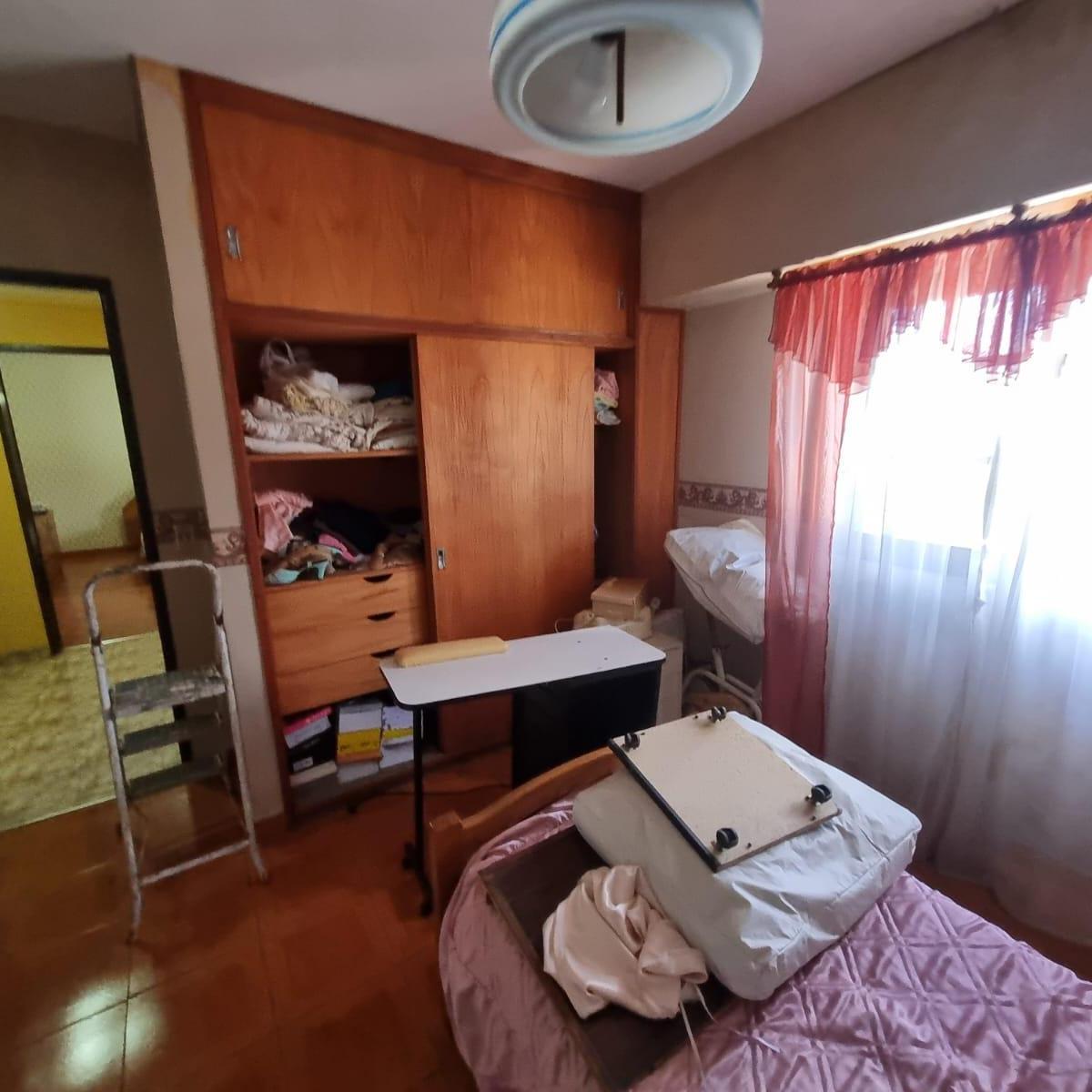 Hermoso Chalet de 5 Ambientes Distribuido en Dos Plantas. 4