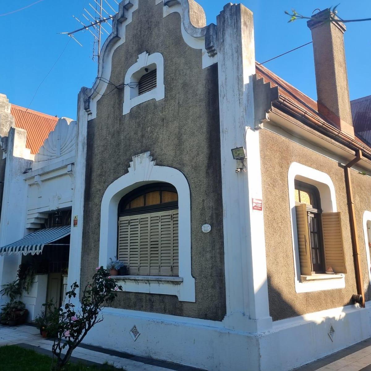 Casa de 5 Ambientes Sobre Gran Lote con Piscina - Zona Iglesia 4