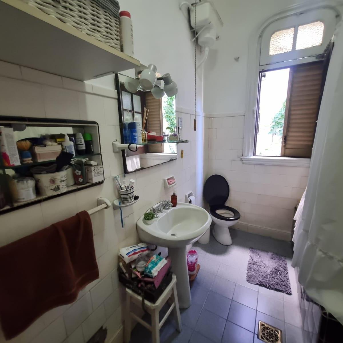 Casa de 5 Ambientes Sobre Gran Lote con Piscina - Zona Iglesia 3