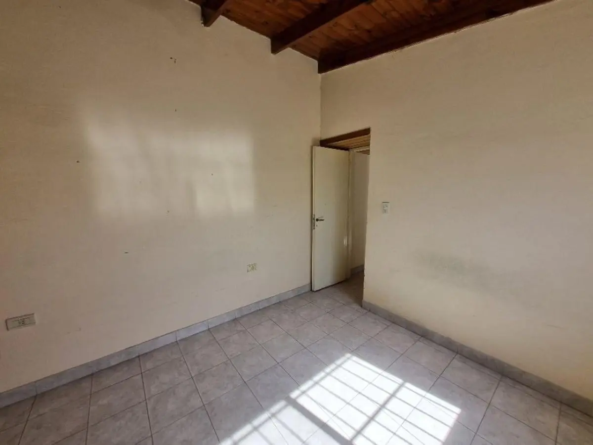 Departamento 2 Ambientes Planta Alta Con Balcon, Villa Tesei, Hurlingham 3