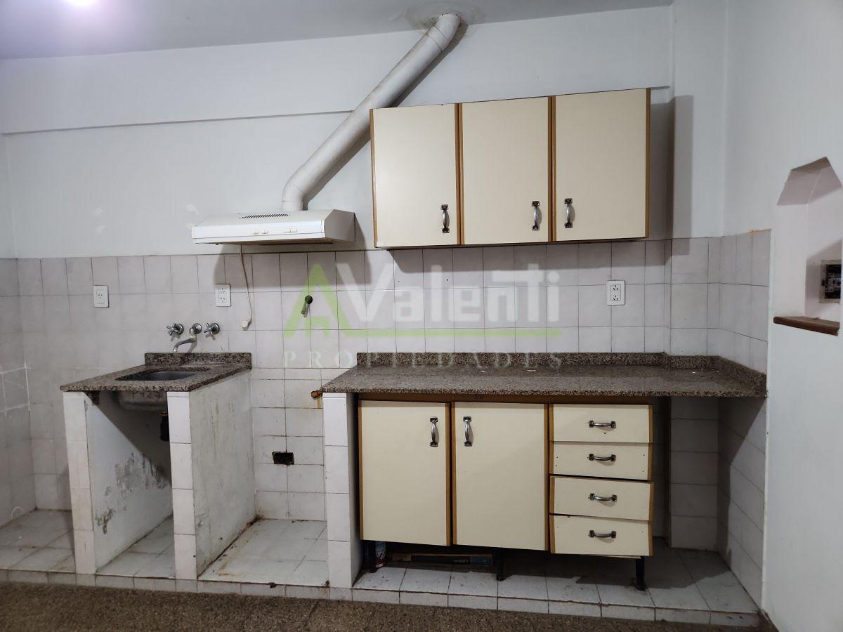 Foto de Duplex 3 Ambientes Con Patio y Playa Al Frente, Villa Tesei, Hurlingham, imagen 4