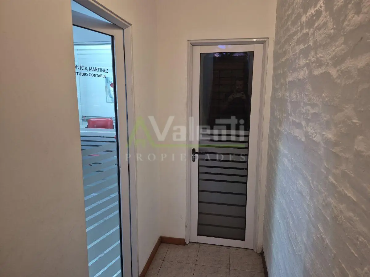 Oficina Comercial No Abona Expensas, Av. Vergara, Hurlingham 3