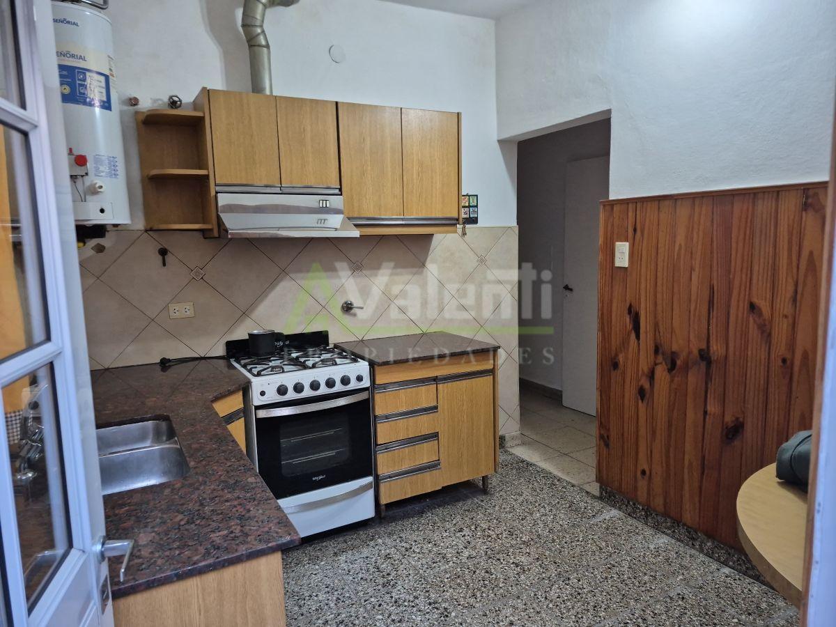 Foto de Casa 3 Ambientes Con Patio y Garage, Villa Tesei, Hurlingham, imagen 5