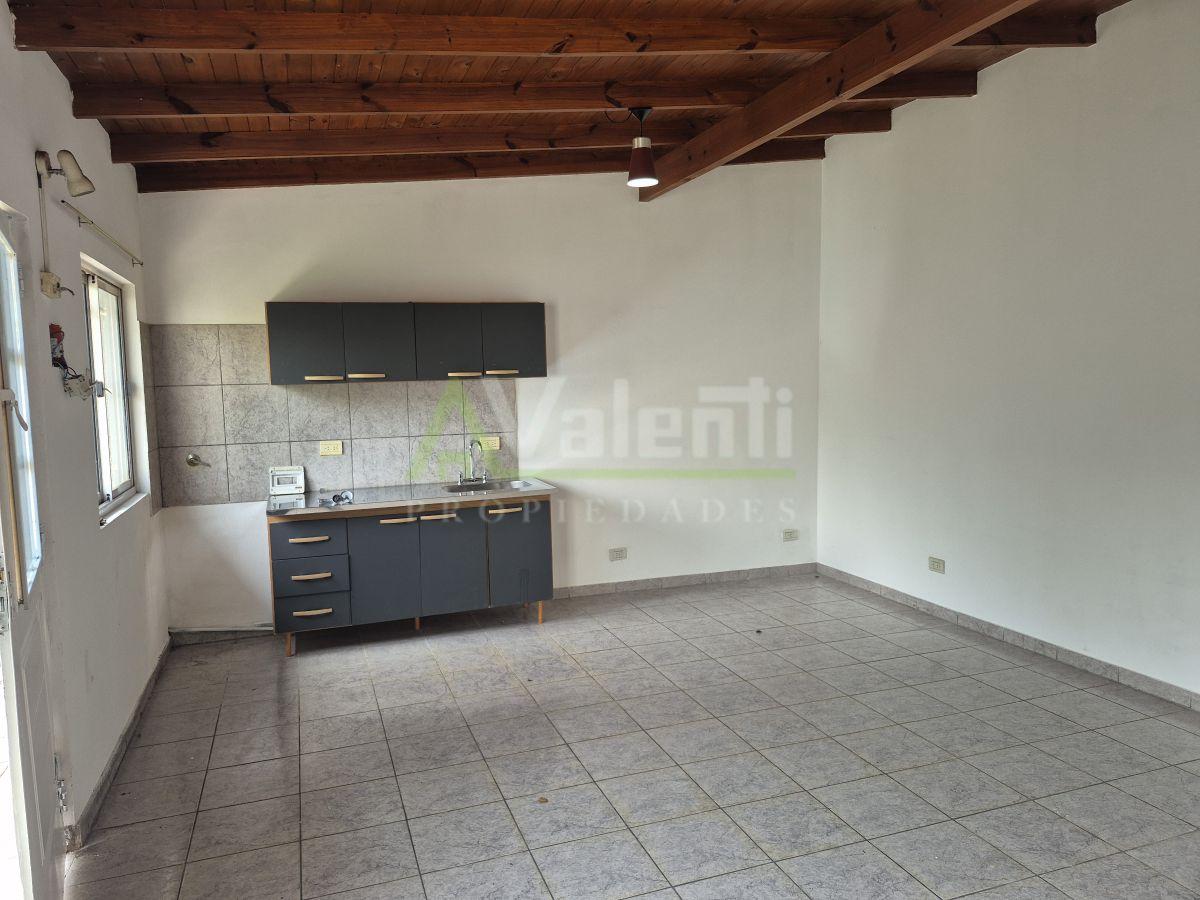 Foto de Casa PH 3 Ambientes A Estrenar Con Jardin y Cochera, W. C. Morris, Hurlingham, imagen 3