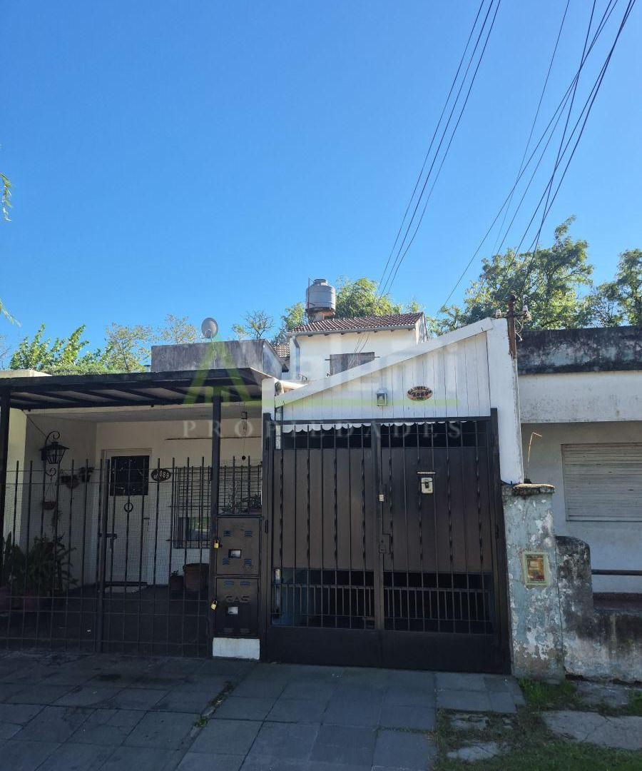 Casa PH 3 Ambientes En 2 Plantas Con Cochera y Patio, Parque Johnston, Hurlingham