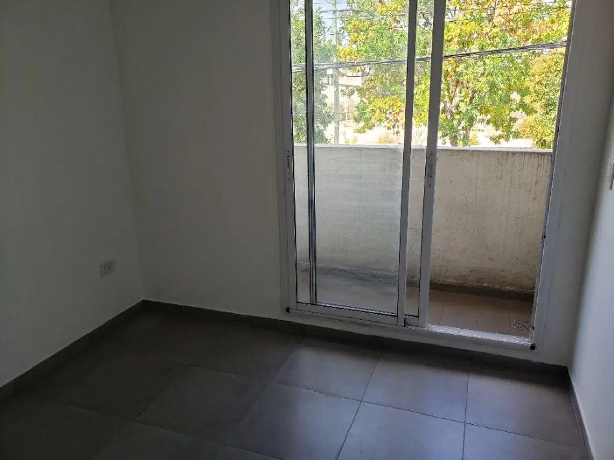Departamento 2 Ambientes Planta Alta Con Cochera, Parque Johnston, Hurlingham 3