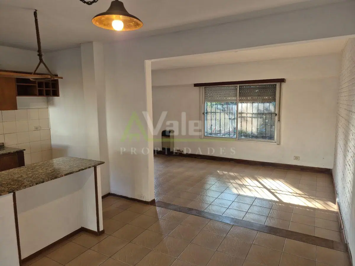 Casa 4 Ambientes Con Patio y Garage, Parque Quirno, Hurlingham 8