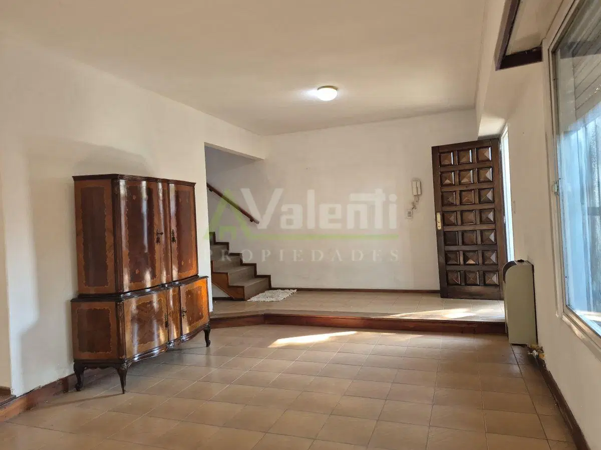 Casa 4 Ambientes Con Patio y Garage, Parque Quirno, Hurlingham 3