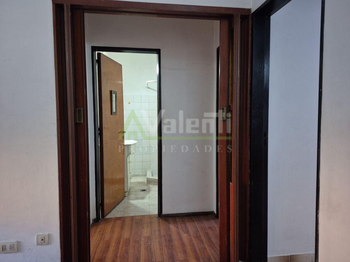 Foto de Casa 3 Ambientes En Alquiler Con Quincho y Garage, Parque Johnston, imagen 5