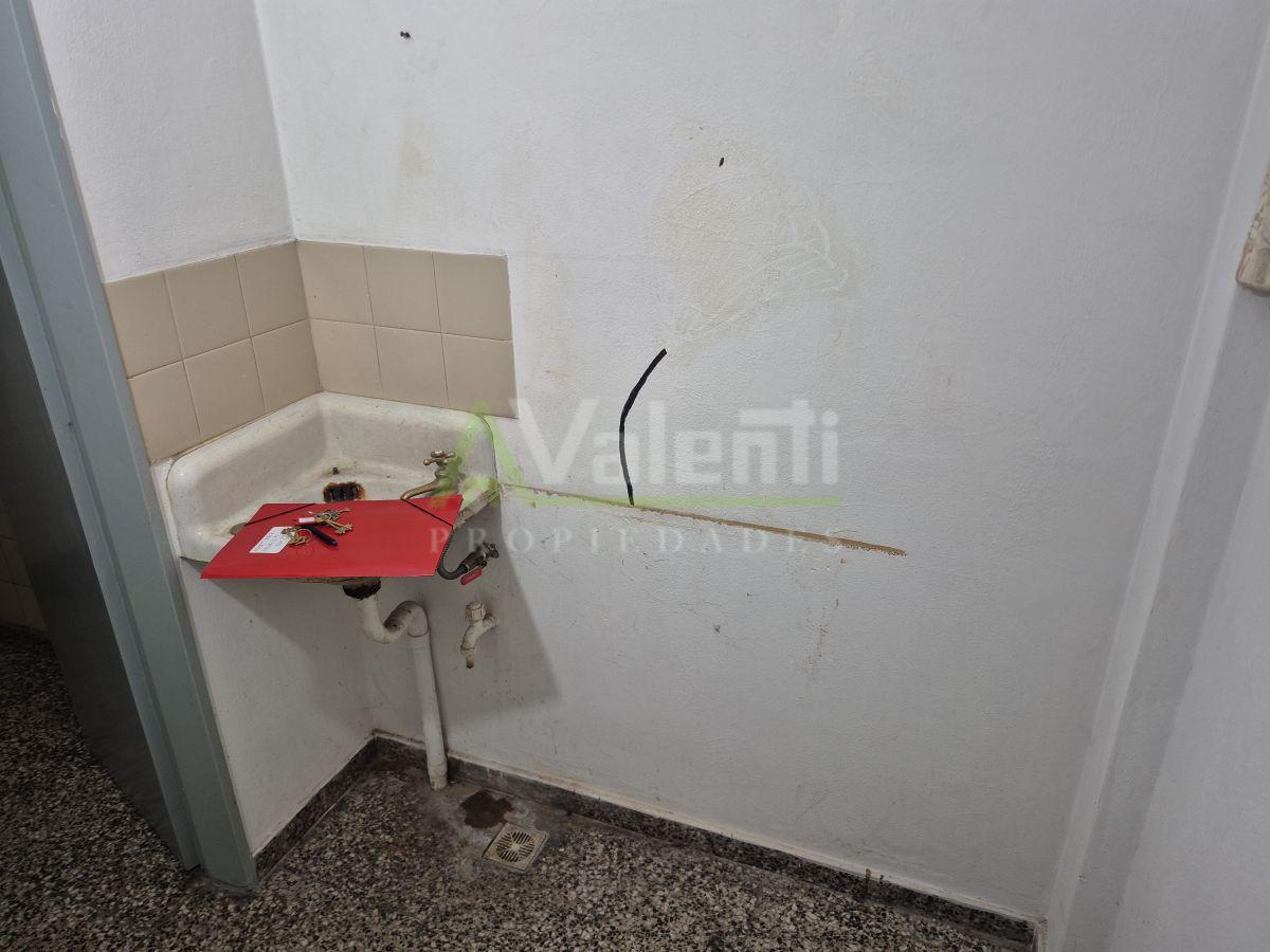 Foto de Local Comercial 30m2 En Alquiler, Pedro Diaz, Villa Tesei, Hurlingham, imagen 3