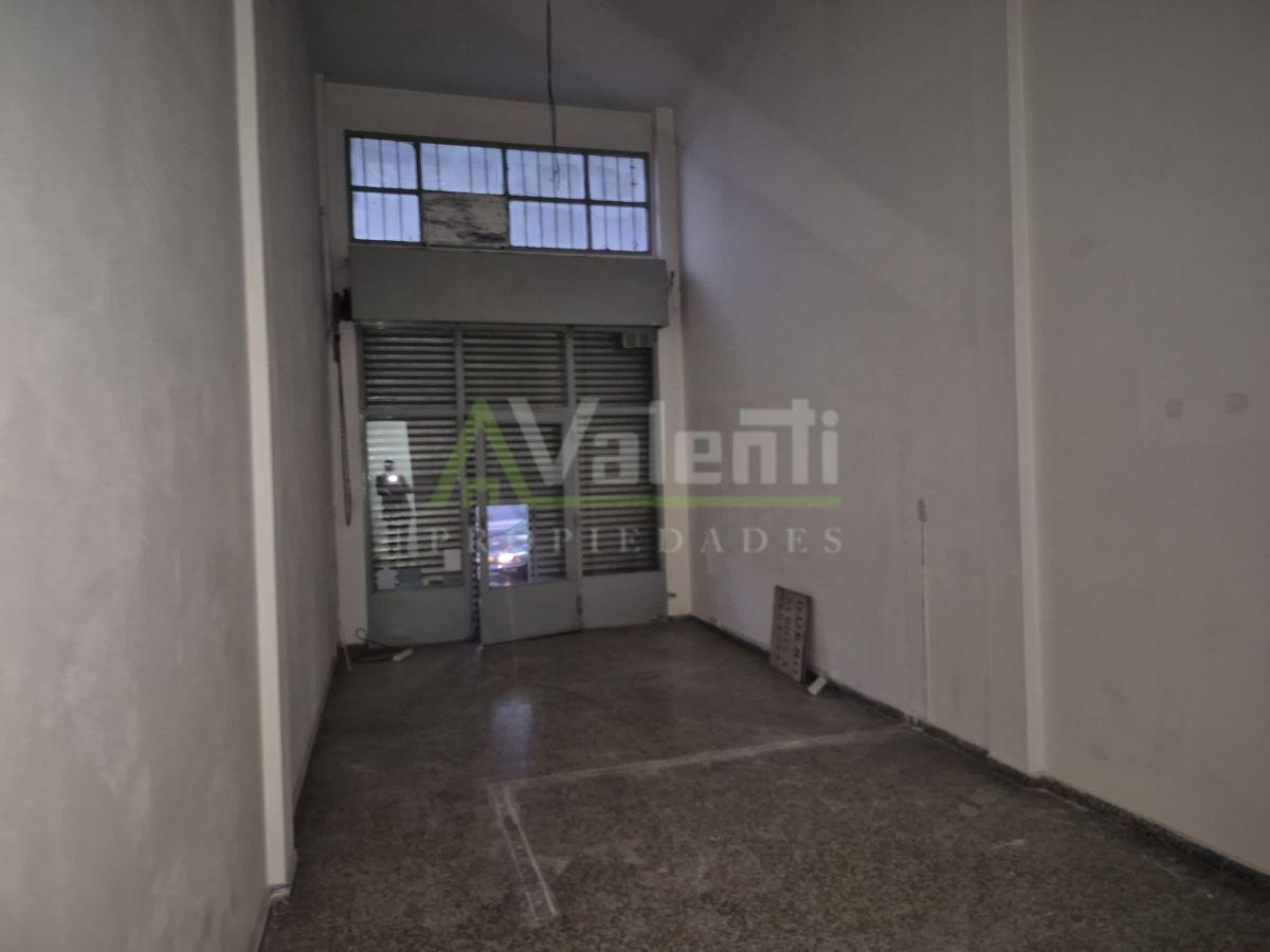 Foto de Local Comercial 30m2 En Alquiler, Pedro Diaz, Villa Tesei, Hurlingham, imagen 1
