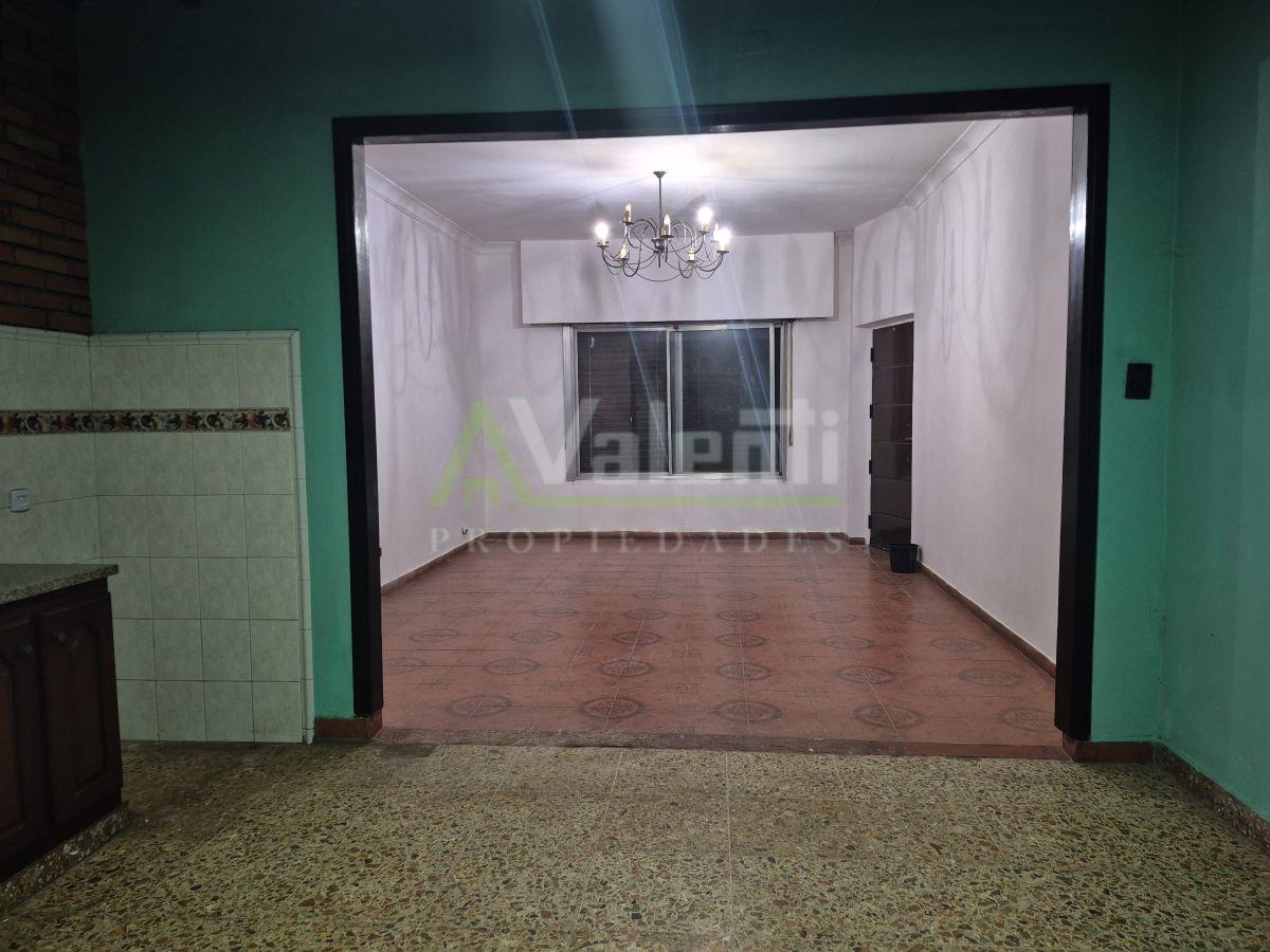 Foto de Chalet 3 Ambientes En Alquiler Con Garage, Jardin y Piscina, Parque, imagen 2