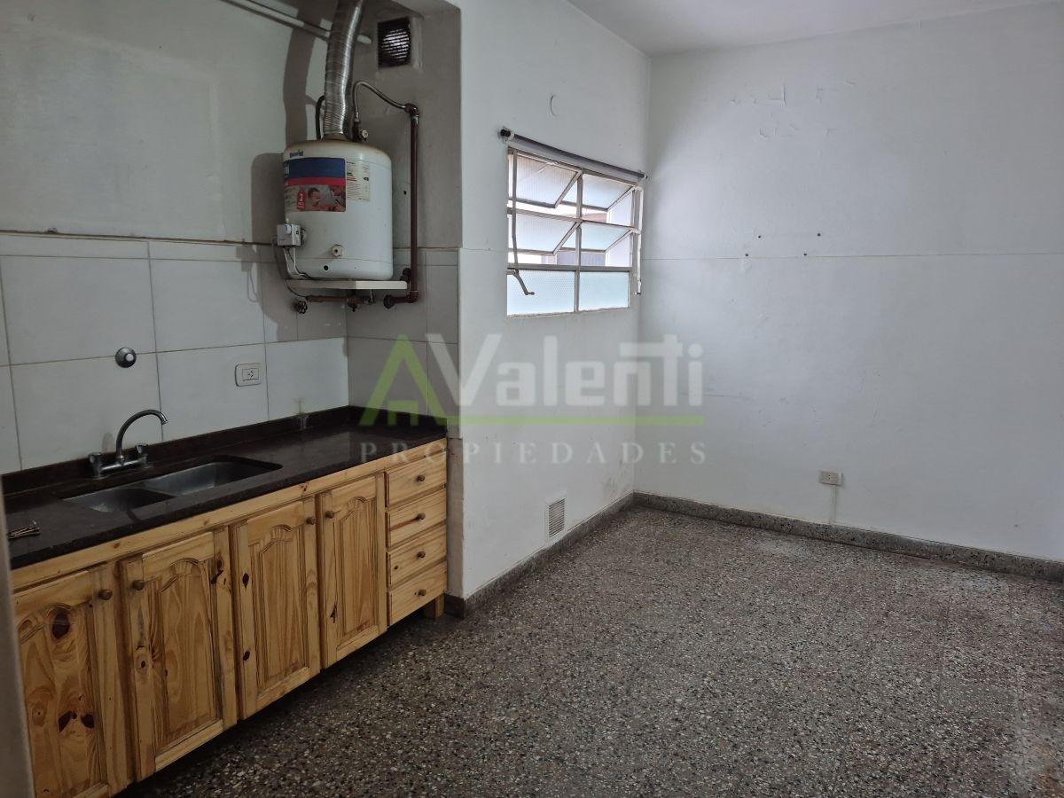 Foto de Departamento 3 Ambientes En Alquiler Con Balcon, Hurlingham Centro, imagen 5