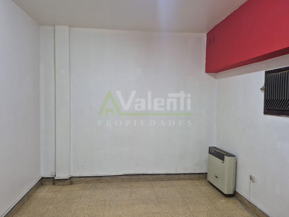Foto de Departamento 3 Ambientes En Alquiler Con Balcon, Hurlingham Centro, imagen 2