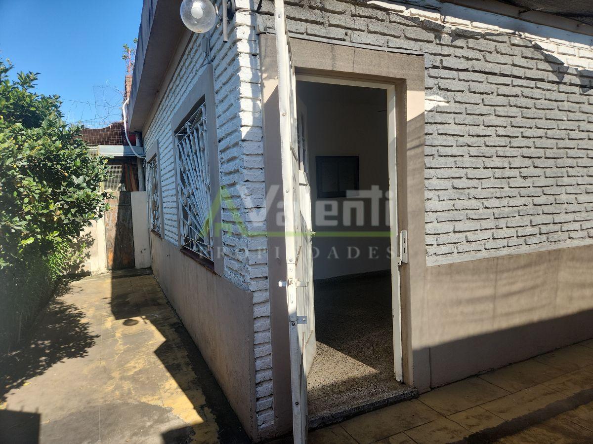 Foto de Casa PH 3 Ambientes Al Fondo En Venta Con Patio Amoblada, Apto Credito, imagen 4