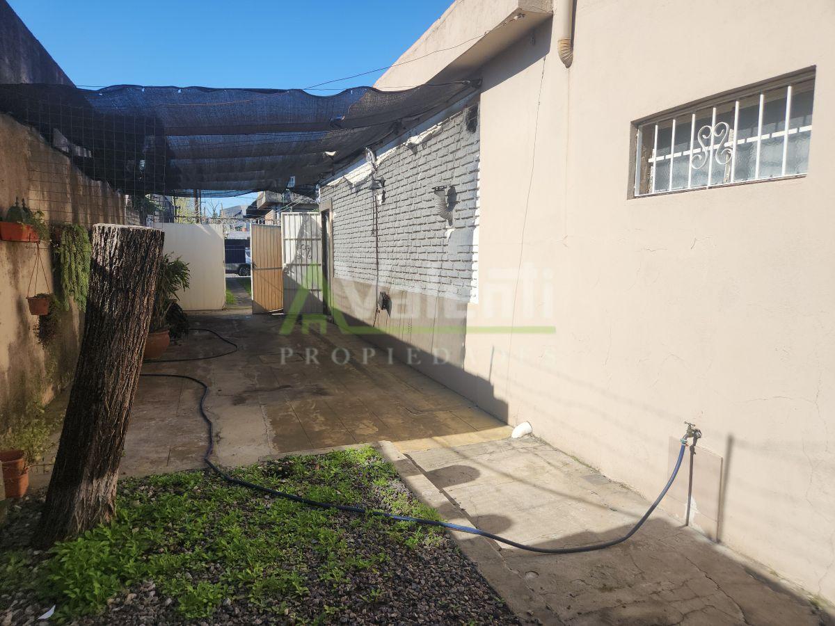 Foto de Casa PH 3 Ambientes Al Fondo En Venta Con Patio Amoblada, Apto Credito, imagen 3