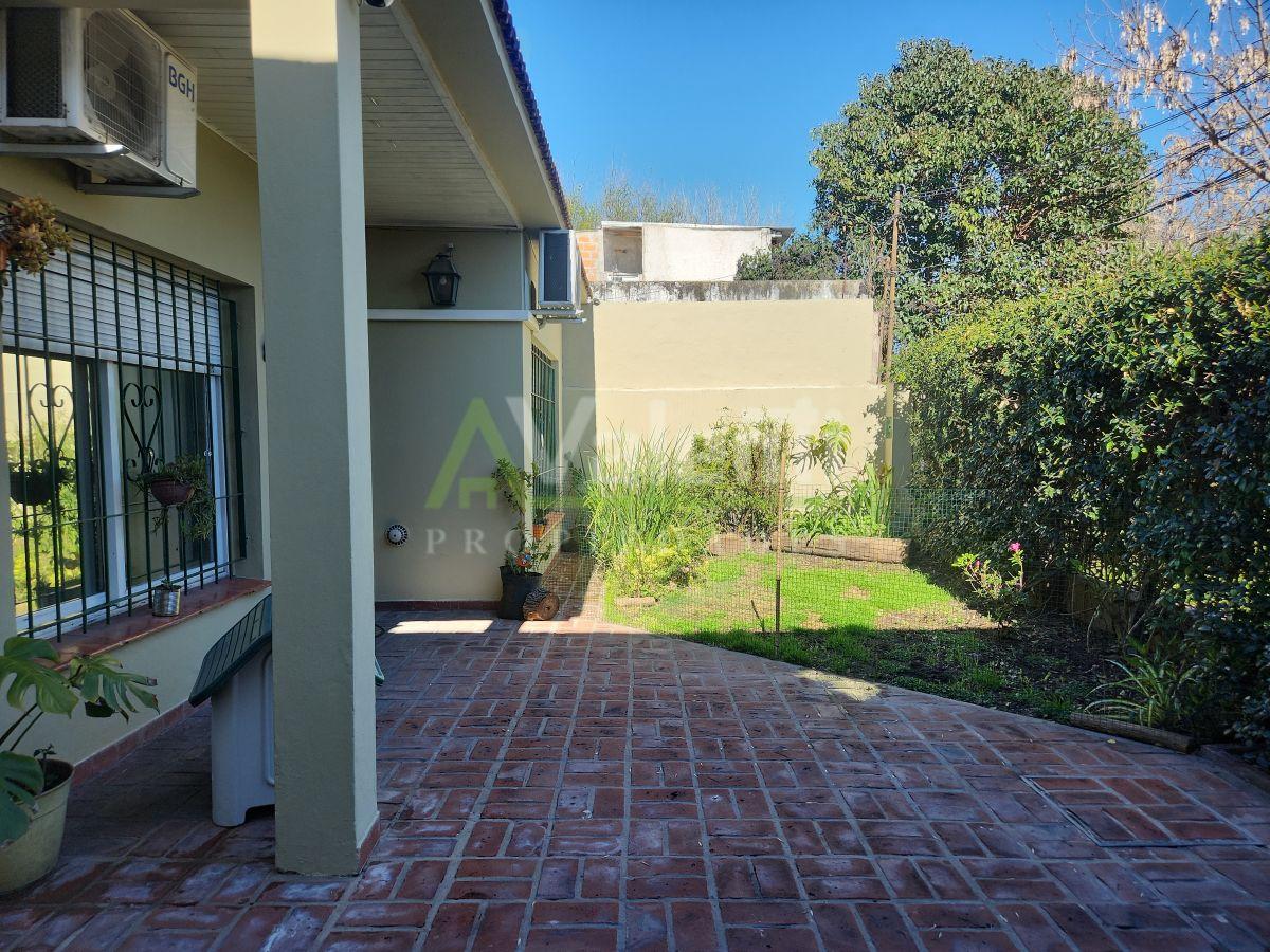Foto de Chalet 3 Ambientes En Venta Exct. Cond. Con Garage y Jardin, Apto, imagen 2
