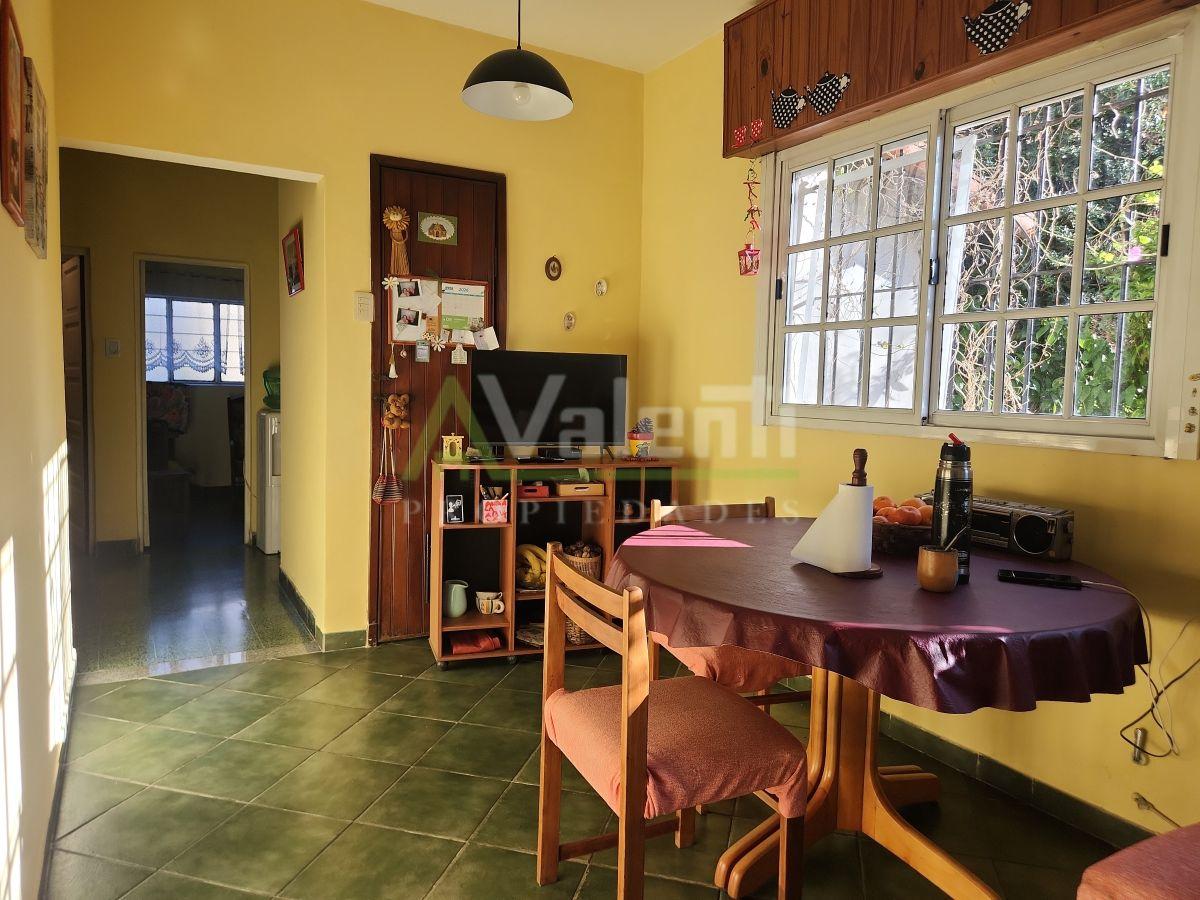 Foto de Chalet 5 Amb. en 1.250m² sobre 3 Lotes En Venta, Apto Emprendimiento, A, imagen 3