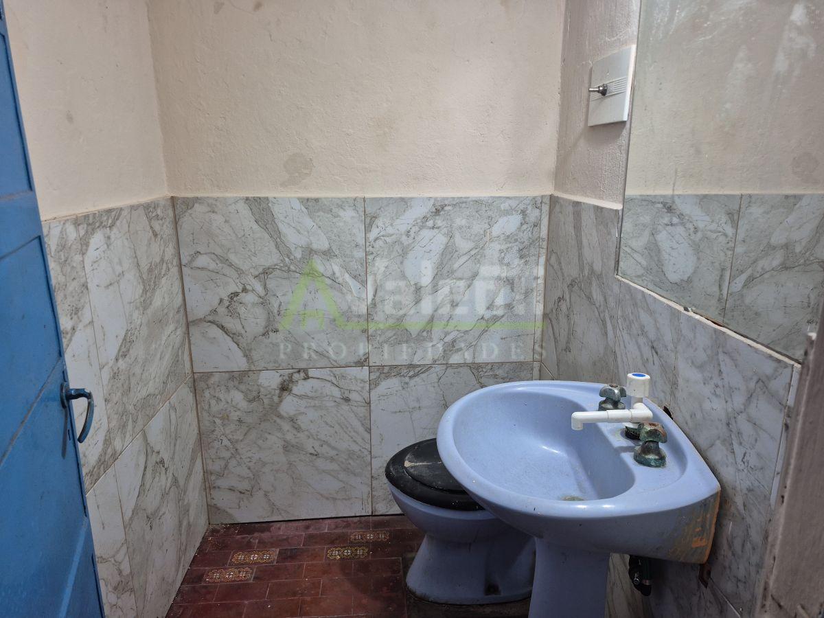 Foto de Local Comercial 30m2 En Alquiler No Abona Expensas, Sobre Av. Pedro, imagen 4